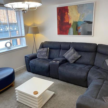 Mossie Apartment Ayr Bagian luar foto